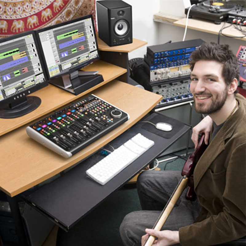 Loa kiểm âm Behringer TRUTH 4.5